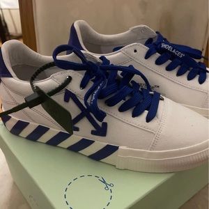 Off-White Vulcanized Low